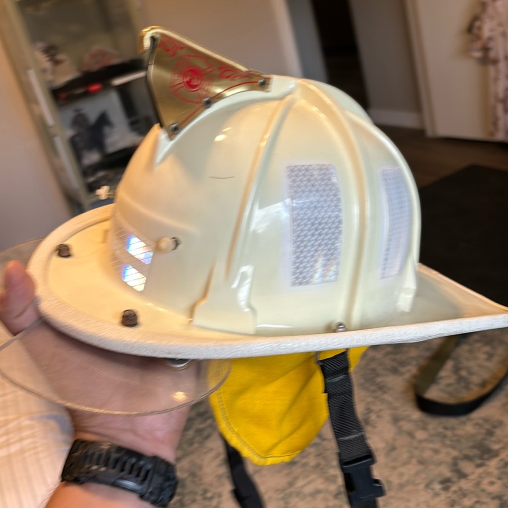 Cairns & Brothers Vintage Fire Helmet 880 Century